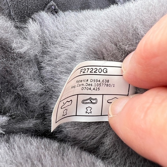 UGG WOMENS SIZE 7 PURPLE MINI BAILEY BOW II BOOTIE - Picture 12 of 15